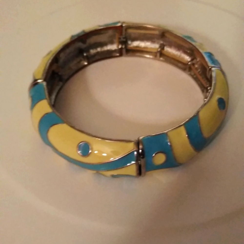 Beautiful Stretch Bracelet Sliver